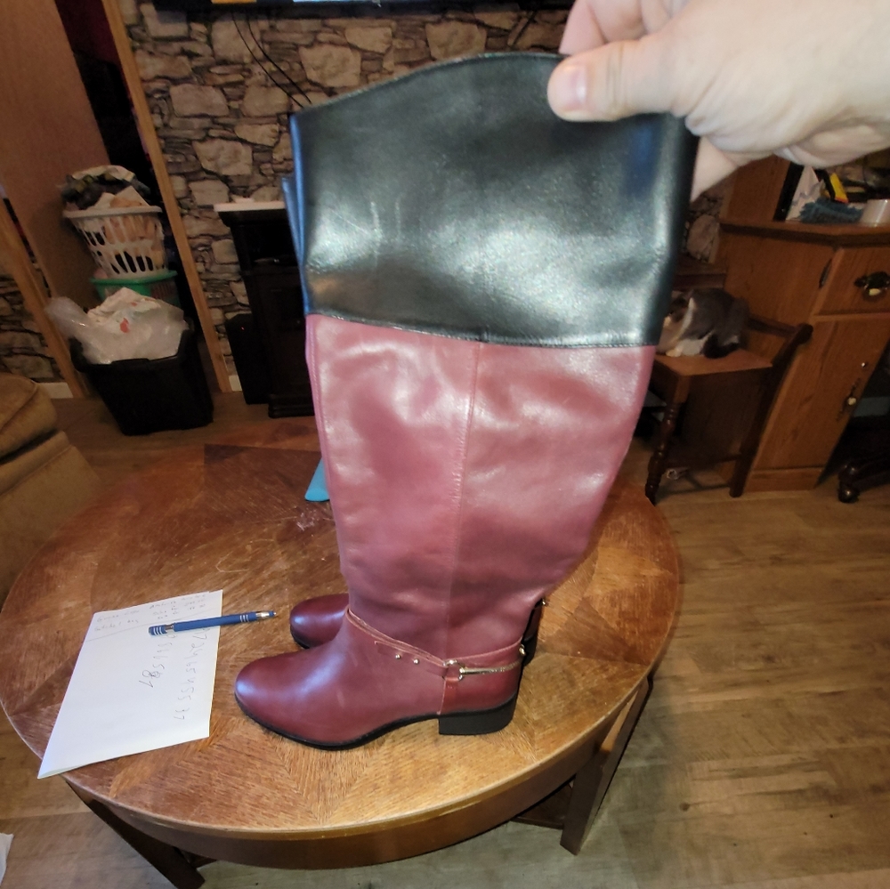 Women size 9 Isaac Mizrahi -Live half calf boots